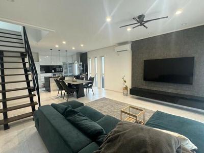 Modern 4LDK House in Komono with Triple Parking — Image 3, Komono, Mie