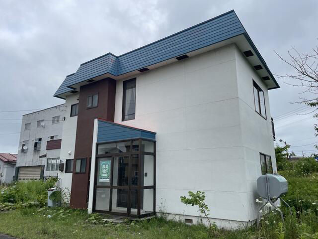 4LDK House with Garden in Iwamizawa, Hokkaido - Thumbnail 2