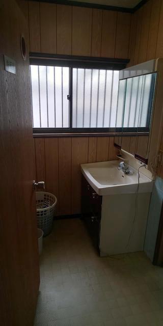 Traditional 6DK House in Etajima City - 129m² on Elevated Plot — Image 3, Etajima, Hiroshima