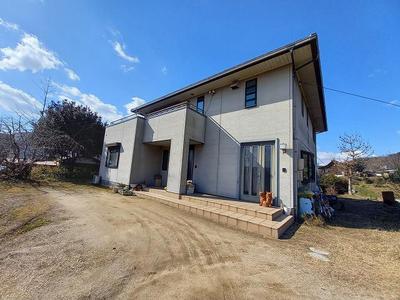 Spacious 6LDK House for Sale in Satomi, Okayama — Image 1, Satosho, Okayama