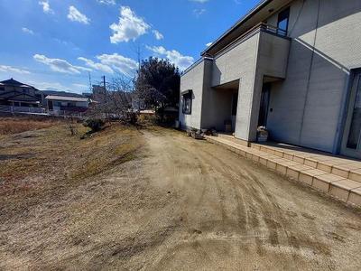 Spacious 6LDK House for Sale in Satomi, Okayama — Image 1, Satosho, Okayama