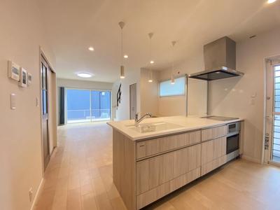 Modern 4LDK House with Solar Power in Koshi City — Image 4, Koshi, Kumamoto