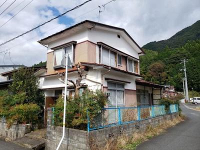 Traditional 4DK House in Chizu, Tottori - Mountain Views, Corner Plot — House, Chizu, Tottori