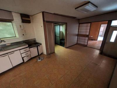 Traditional 4DK House in Etajima City - 137m² on Large Plot — Image 2, Etajima, Hiroshima