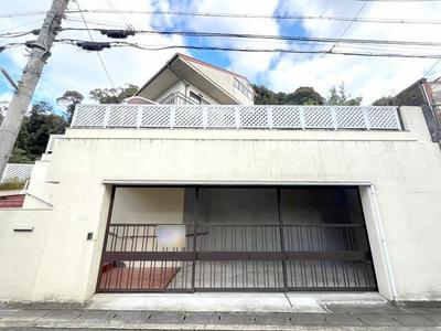 Spacious 5SLDK House in Muko City - 260m² Land Near Nishi-Muko Station — Image 1, Muko, Kyoto