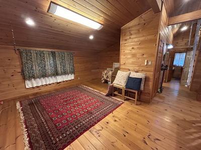 Spacious 6LDK Log House in Kanonji, Large Land 750m² — Image 2, Kanonji, Kagawa