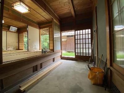 Traditional 6DK House with Large Land in Kainan, Wakayama — Image 1, Kainan, Wakayama