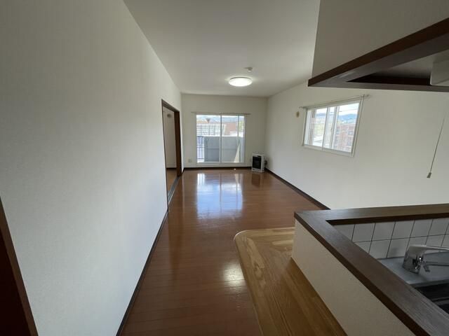 1LDK Apartment for Rent in Sapporo Nishi Ward, Near Hassamu Chuo Station - Thumbnail 3
