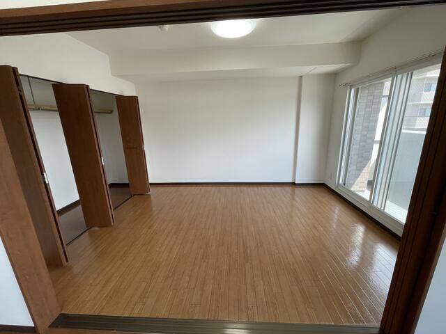 1LDK Apartment for Rent in Sapporo Nishi Ward, Near Hassamu Chuo Station - Thumbnail 2