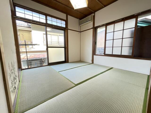 Charming 5DK House in Ozu City, Ehime Prefecture - Thumbnail 3