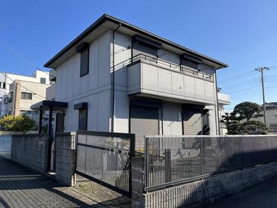 Spacious 3SLDK House Near Numazu Station with 9 Parking Spaces — Image 1, Numazu, Shizuoka