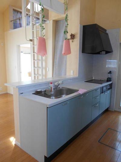 Spacious 3SLDK House with Vaulted Ceiling in Takashima, Shiga — Image 2, Takashima, Shiga