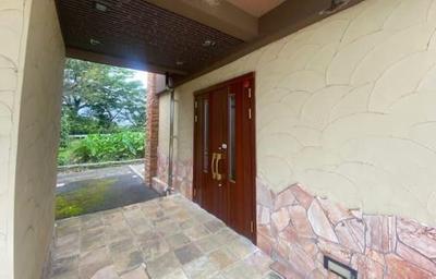Spacious 6LDK RC House with Large Land in Kosa-machi, Kumamoto — Front_door, Kosa, Kumamoto
