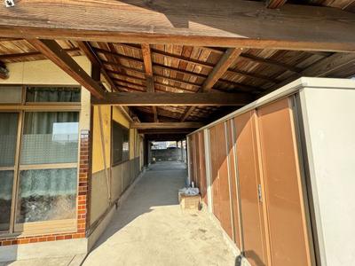 Spacious 7DK House with Agricultural Land in Marugame — Image 5, Marugame, Kagawa
