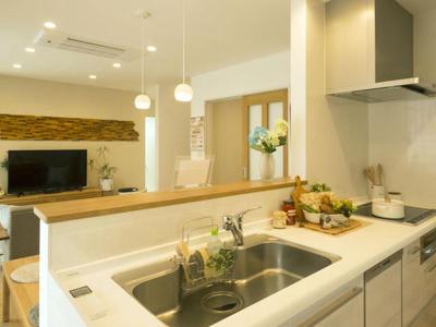 [Hatomark Site] 4LDK Used Detached House in Okimachi, Komatsu City, Ishikawa Prefecture — Image 3, Komatsu, Ishikawa