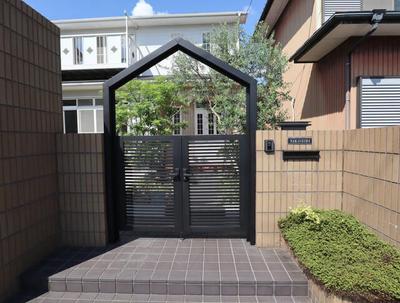 Renovated 4LDK House in Hattori, Nakagawa with Garden — Image 3, Nakagawa, Aichi