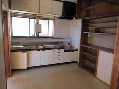 1964 6K House in Shimosuwa with 170.5坪 Land — Image 1, Shimosuwa, Nagano