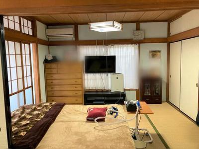 Spacious 4LDK House in Tateyama with Large Garden — Image 1, Tateyama, Chiba
