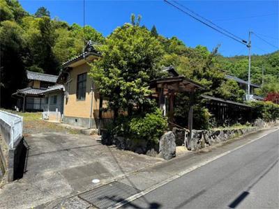 Historic 5SLDK House in Maizuru - 423m² Plot with Mountain Views — Image 1, Maizuru, Kyoto
