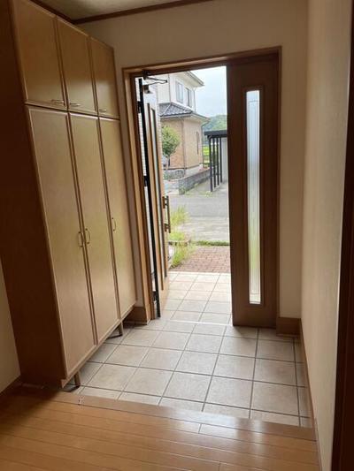 Renovated 4LDK House in Tsuruga with Two Parking Spaces — Image 2, Tsuruga, Fukui