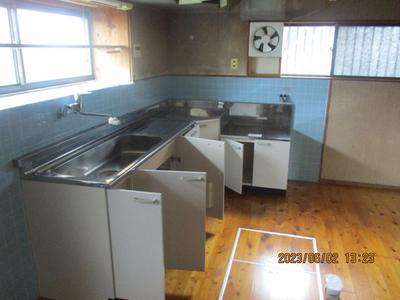 Traditional 3DK House for Sale in Nichinan City, Miyazaki — Image 2, Nichinan, Miyazaki