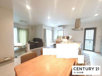 Spacious 3LDK House in Okagaki with 3 Parking Spaces — Image 3, Okagaki, Fukuoka