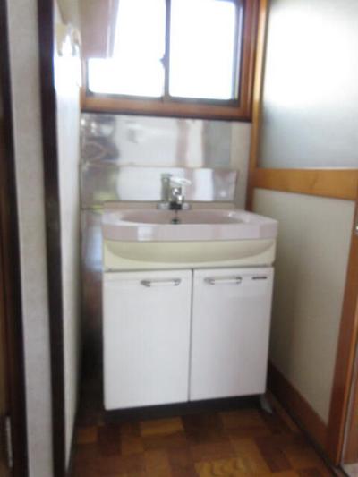 [Hatomark Site] 5DK Used Detached House in Teyama 1-chome, Ishinomaki City, Miyagi Prefecture — Image 3, Ishinomaki, Miyagi