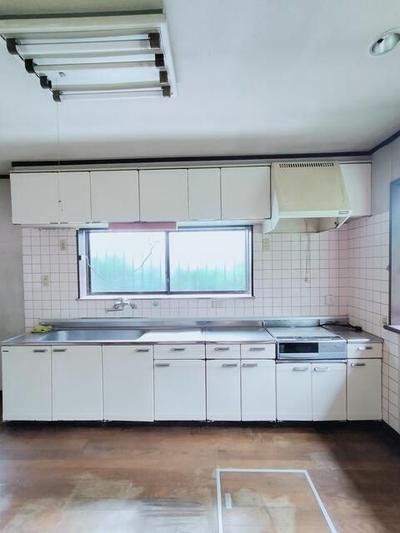 Spacious 5LDK House with Large Land in Hitachi City — Image 3, Hitachi, Ibaraki