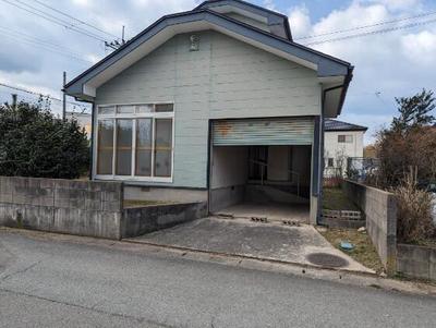 Spacious 4K House in Katagami City with Built-in Garage — Image 1, Katakami, Akita