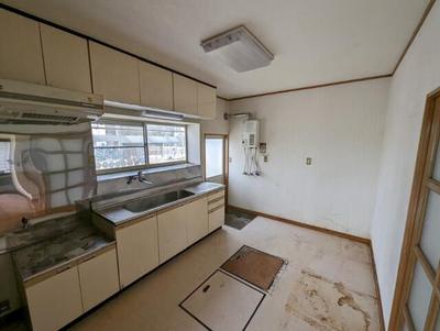 Spacious 4K House in Katagami City with Built-in Garage — Image 3, Katakami, Akita