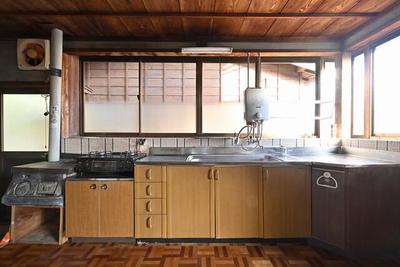 Traditional 8DK House with Large Land in Teradomari, Nagaoka — Image 4, Nagaoka, Niigata