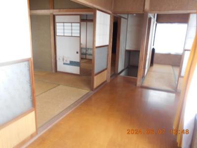 Large 7SDK House in Daikoji, Uozu - 240sqm Land — Image 4, Uozu, Toyama