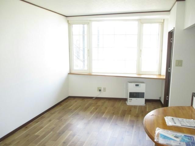 1LDK Apartment for Rent in Asahikawa, Hokkaido - Near Supermarket - Thumbnail 3