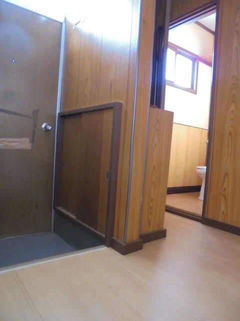 2DK Apartment for Rent in Obihiro, Hokkaido - Pet Friendly, No Key Money - Thumbnail 3
