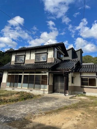 Renovated 4LDK House in Kurayoshi's Midori-cho, Tottori — Image 2, Kurayoshi, Tottori