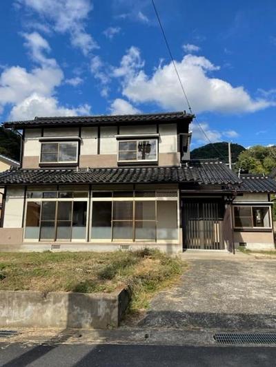Renovated 4LDK House in Kurayoshi's Midori-cho, Tottori — Image 1, Kurayoshi, Tottori