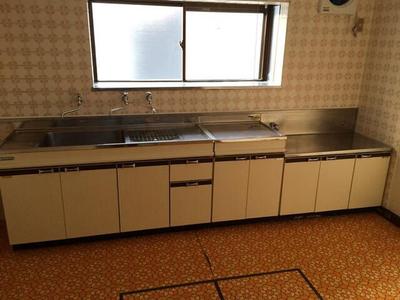 Spacious 6DK House in Yoshijima, Uozu - Close to Station — Image 1, Uozu, Toyama