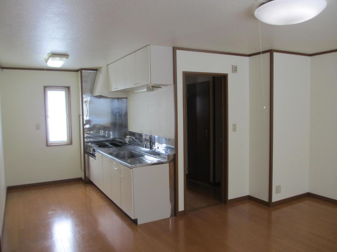 Modern 2LDK Apartment for Rent in Nayoro, Hokkaido - Thumbnail 2