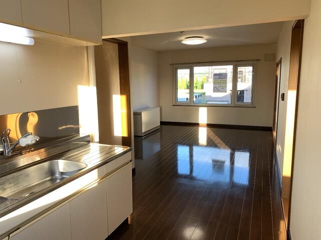 3LDK Apartment for Rent in Takikawa, Hokkaido with South-Facing Living - Thumbnail 4