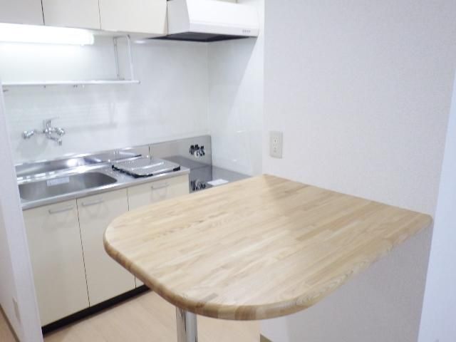 Renovated 1LDK Apartment for Rent near Nishi 18-chome Station, Sapporo - Thumbnail 4