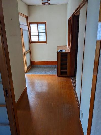 Single-Story 4DK House in Etajima City with 378m² Land — Image 3, Etajima, Hiroshima
