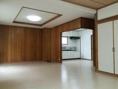 Renovated 3LDK House in Kiyota, Sapporo - 184m² Plot with Parking — Image 3, Kiyota, Hokkaido