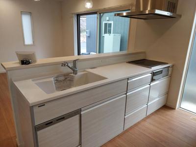 Modern 4LDK House in Gunke, Yazu - Solar Powered Family Home — Image 2, Yazu, Tottori