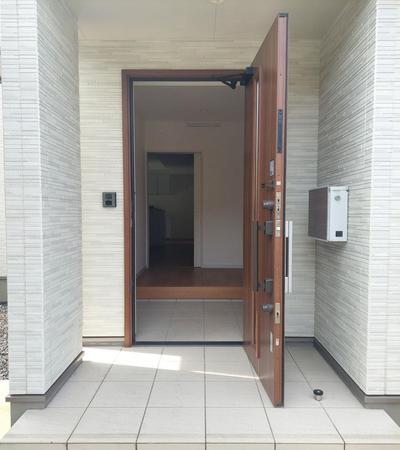 Modern 4LDK House in Gunke, Yazu - Solar Powered Family Home — Image 1, Yazu, Tottori