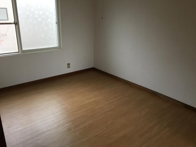 2DK Maisonette Apartment for Rent in Takikawa, Hokkaido with 2 Parking - Thumbnail 3