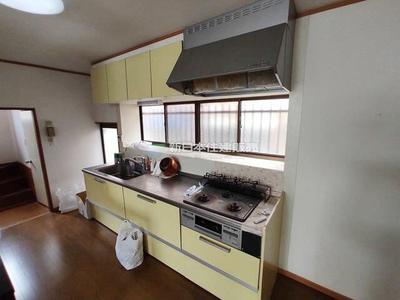 Spacious 4LDK House in Kannami with Mountain Views — Image 3, Kannami, Shizuoka