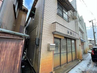 Traditional 5DK House Near Echigo-Sone Station, Niigata — Front_door, Nishikan, Niigata