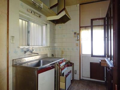 Spacious 4LDK House Near Kamojima Station, Yoshinogawa City — Image 4, Yoshinogawa, Tokushima