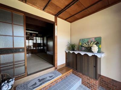 Spacious 6DK House with Large Land in Sakaide Fuchu-cho — Image 2, Sakaide, Kagawa