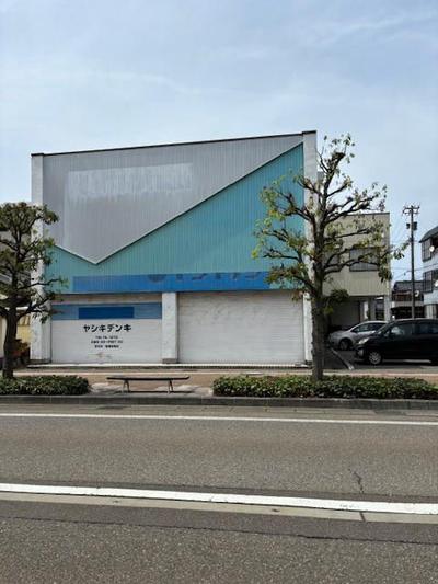 Commercial Building for Sale in Yamashiro Onsen, Kaga City — Image 1, Kaga, Ishikawa